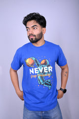 NEVER STOP:DREAMING : Classic Fit T-Shirts